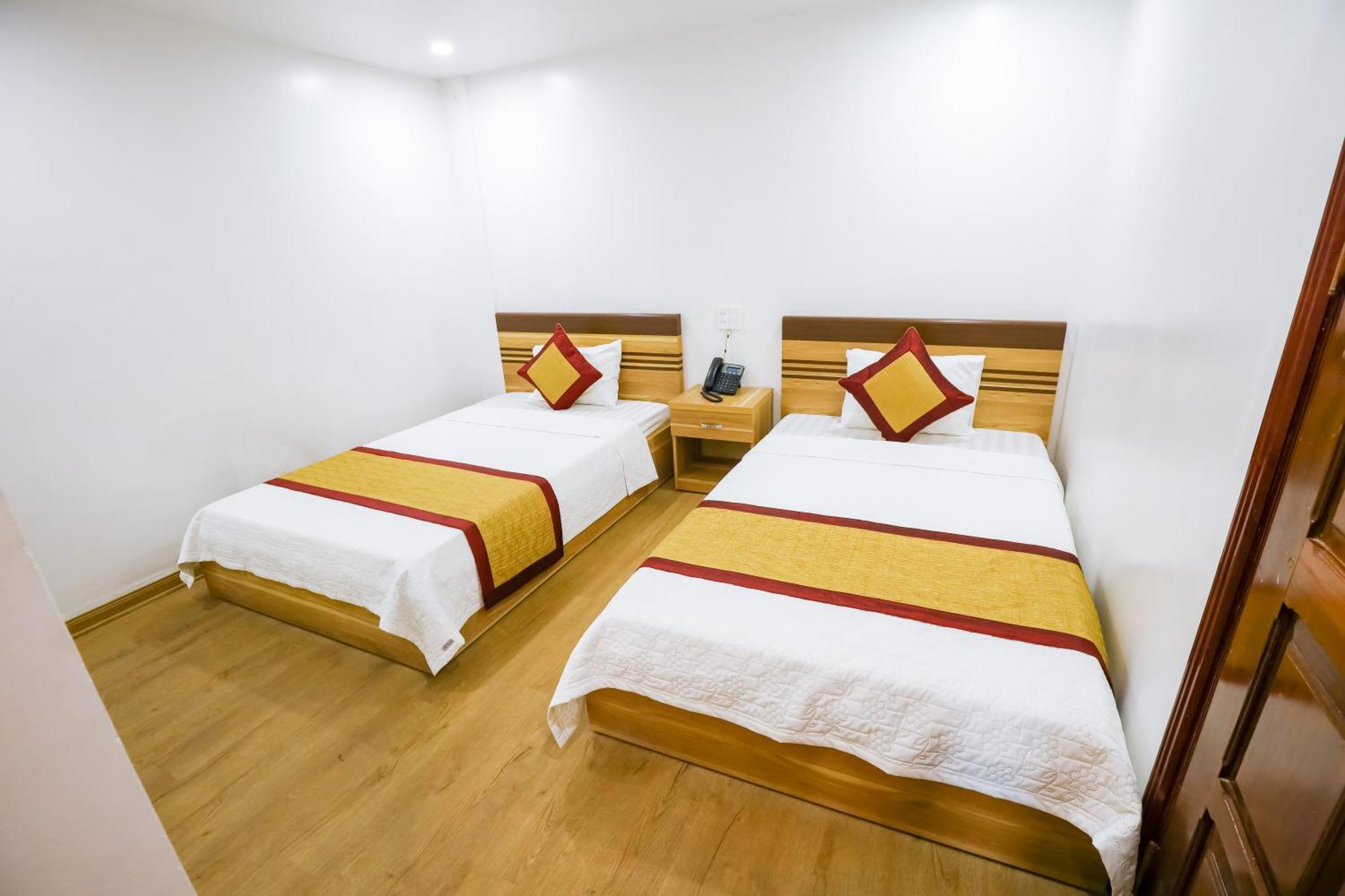 Khach San Kien Ngoc Hotel Dong Khe Sau Bagian luar foto